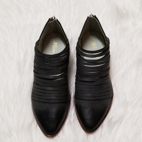 A Rider Girl Shoes - 📍NEW <A RIDER GIRL> Strappy Booties